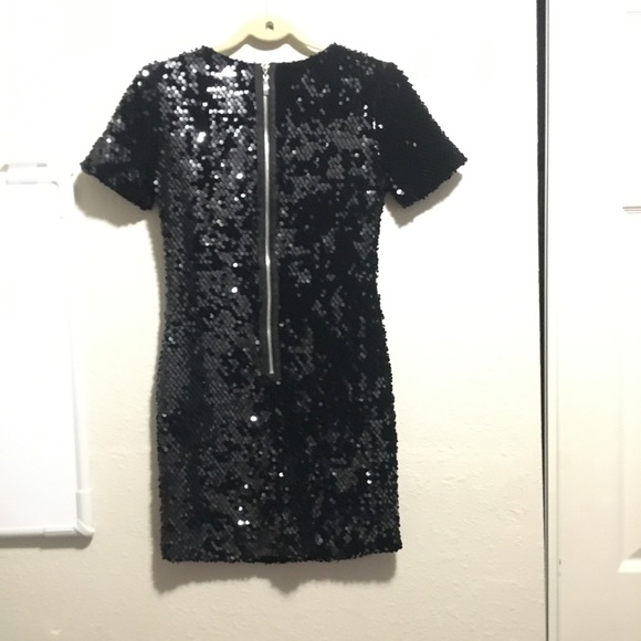 Velvet Sequin Cocktail dress seen on Beyonce - Picture 5 of 9
